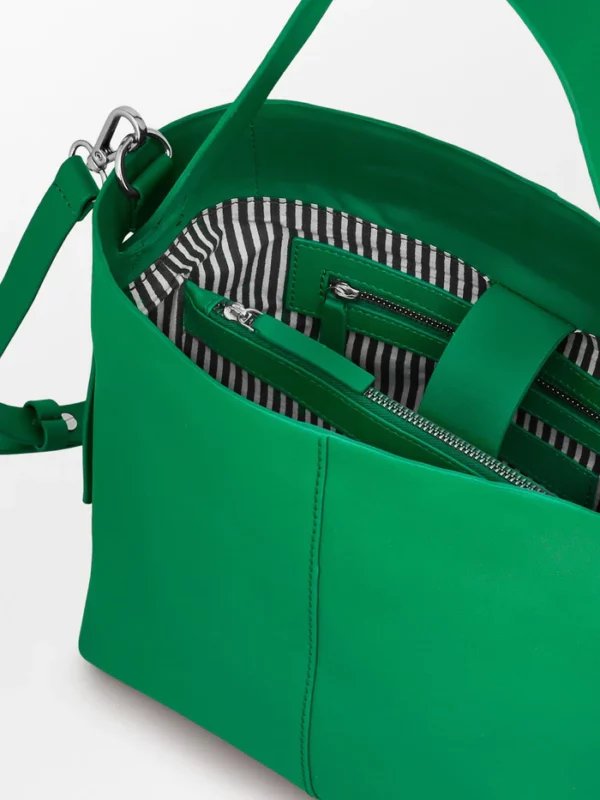 pieni laukku vihreä