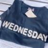 T-paita Wednesday Tummanharmaa
